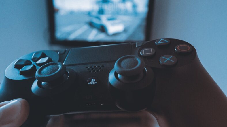 7 tips to beat any console, mobile or PC game